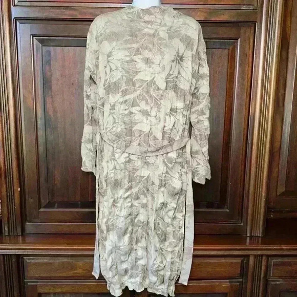 NWT! Zara Beige Floral Dress Size Small - Picture 2 of 16